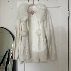 Showmeyourmumu white fluffy zip up jacket